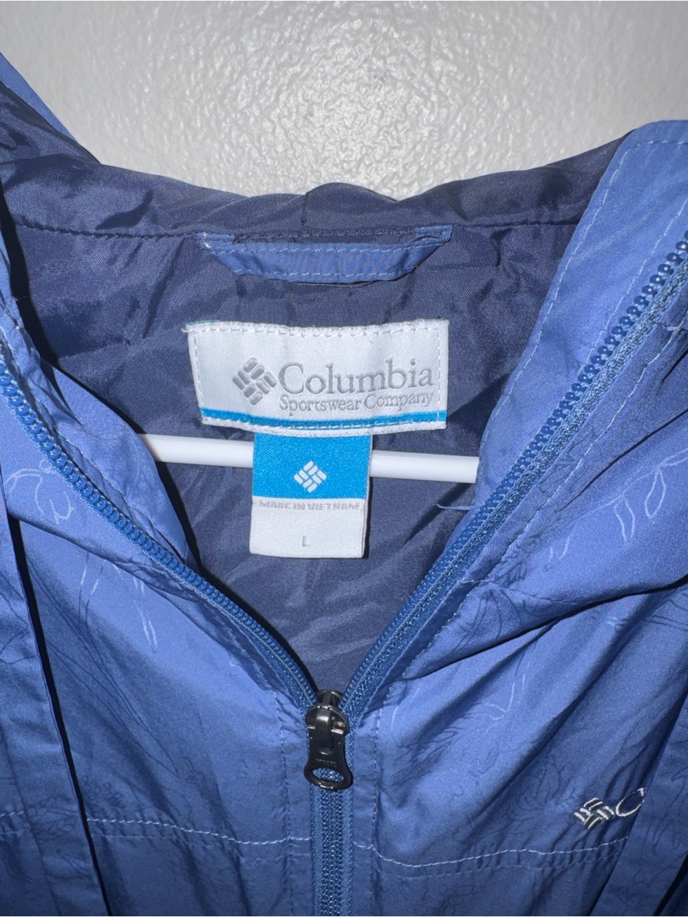 Columbia Women's Blue Hooded Shell Jacket